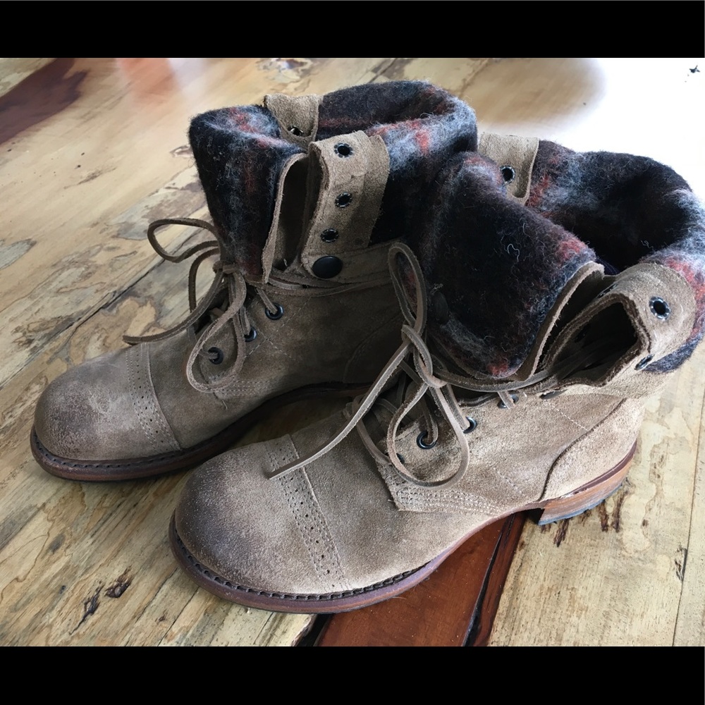 Walk Over Vintage Collection Suede Leather Boots